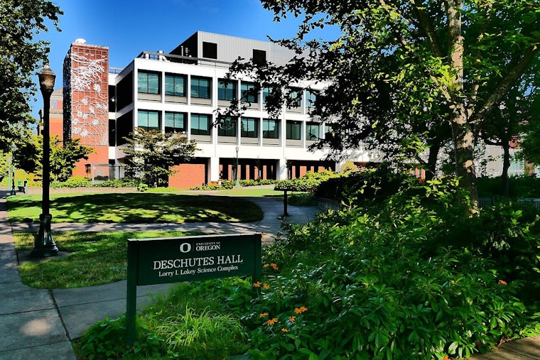 Bend Money Boom as Deschutes Rakes In Top Pay as Rural Oregon Falls Behind