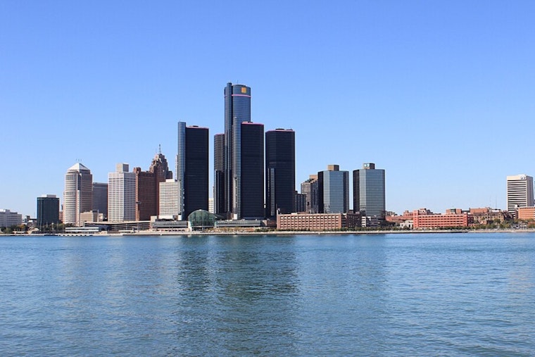 Detroit Basks In 50s Before Midweek Storm Crashes The Party