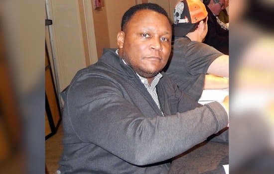 Detroit Legend Barry Sanders Reveals Heart Attack Scare On Son’s College Trip