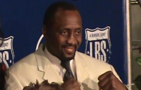 Detroit Legend Tommy 'Hitman' Hearns Lands Under Son's Watch After Family Court Fight