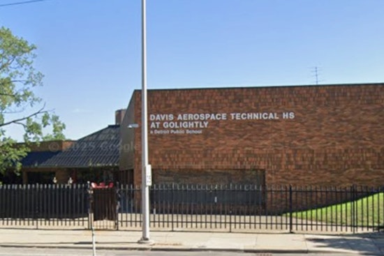 Detroit Teens Take Off As Airport High School Puts Girls Back In The Cockpit
