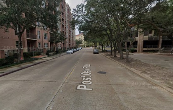Double Fatal Smash Stuns Galleria Office Corridor On Post Oak Place