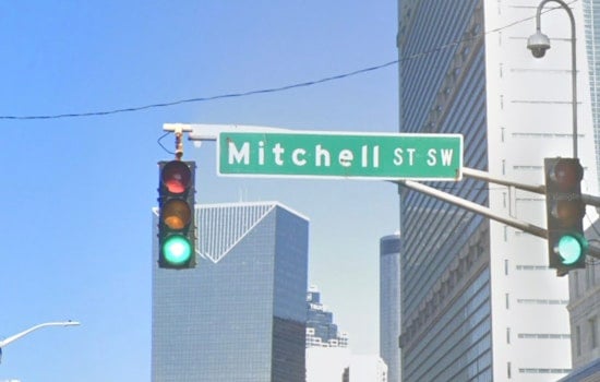 Downtown Drivers Stare Down Sudden Bright Red Bus Lane On Mitchell Street