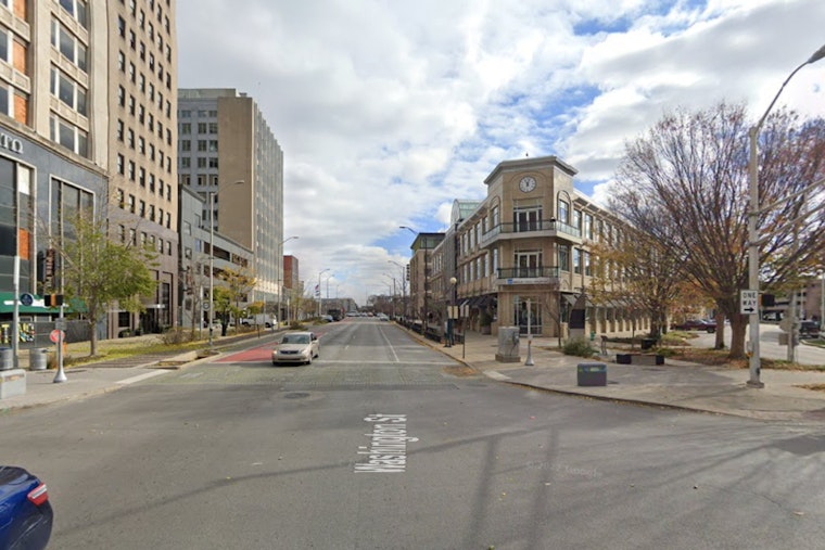 Downtown Indianapolis Shooting Leaves One Critically Injured
