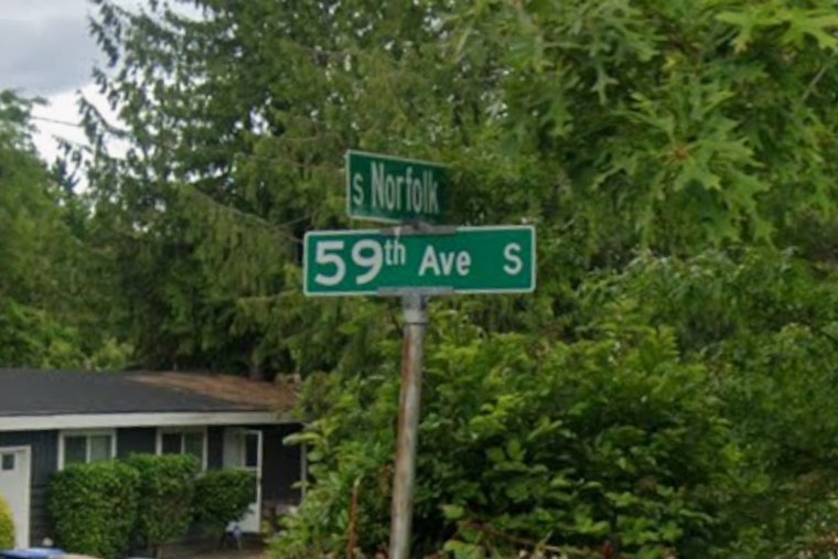 Early-Morning Blaze Erupts On 59th Ave South, Neighbors Told To Steer Clear