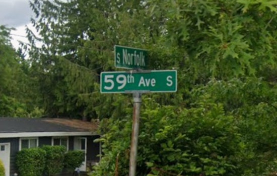 Early-Morning Blaze Erupts On 59th Ave South, Neighbors Told To Steer Clear