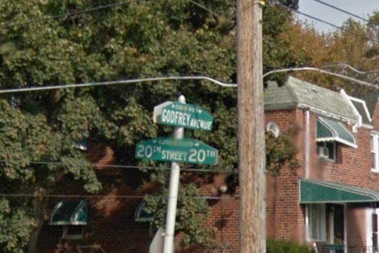 East Germantown Smashup at 20th and Godfrey Kills 2, Injures Several