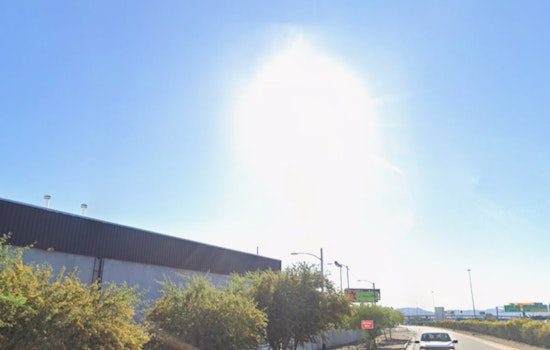 East Winds Whip Phoenix As Valley Sizzles Into Mid‑90s Saturday
