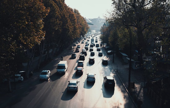 Eastside Drivers Turn Seattle Freeways Into Rolling Rally for Strikes on Iran
