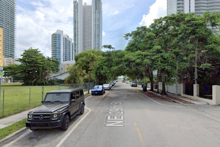 Edgewater's Last Big Empty Lot Sprouts 32-Story Tower