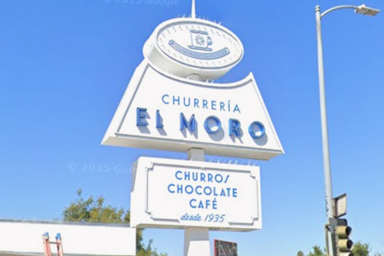 El Moro Opens in Echo Park  Churros & Hot Chocolate