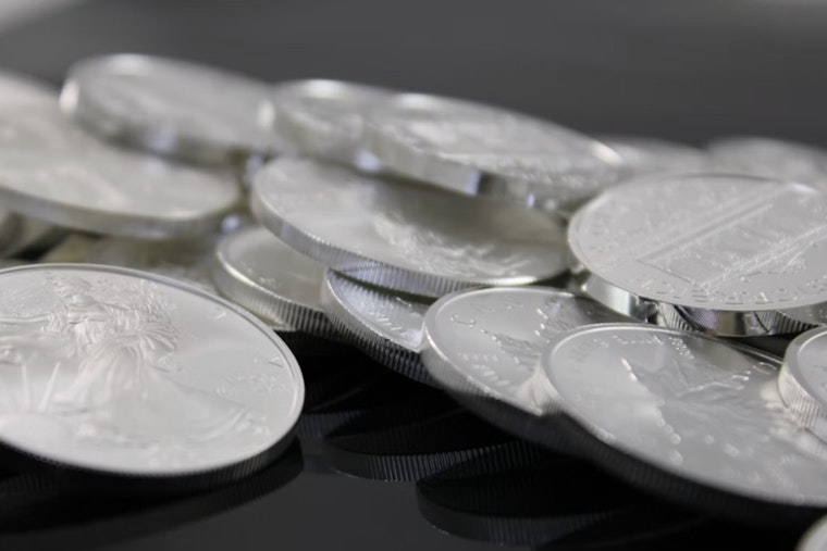 Fake Silver Floods Milwaukee, Leaves Local Buyers Burned As Prices Soar