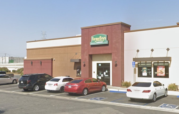 Farmer Boys Damaged in Harbor Gateway Fire
