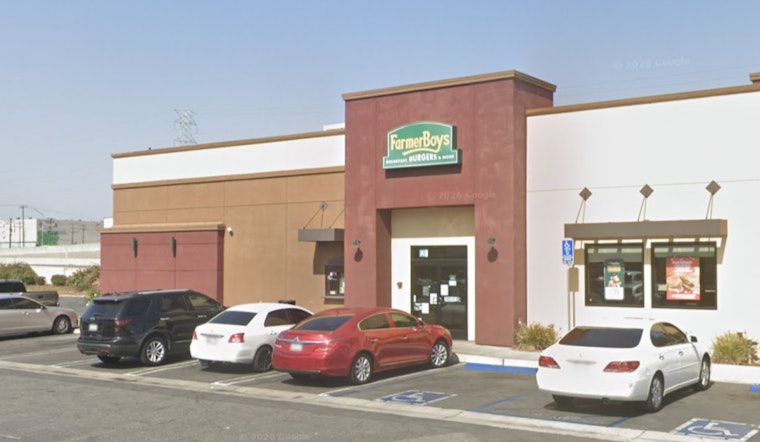 Farmer Boys Damaged in Harbor Gateway Fire