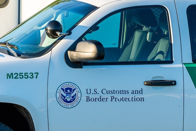 Feds Charge Las Cruces Border Agent in Alleged Chokehold on Cuffed Detainee