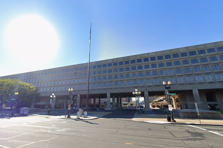 Feds Drop $1.9B To Turbocharge America’s Aging Power Grid