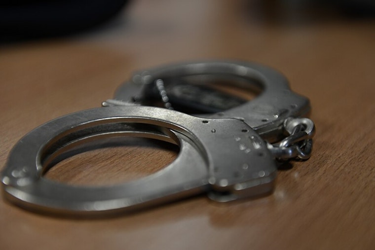 Feds Grab Suspect on 41st Street as San Diego Cops Hold Back Crowd
