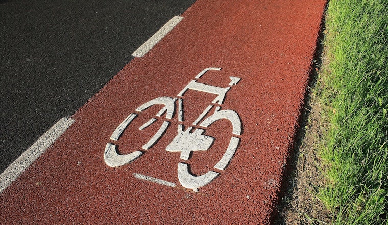 Feds Rip Out 15th Street Mall Bike Lane, Sparking D.C. Showdown