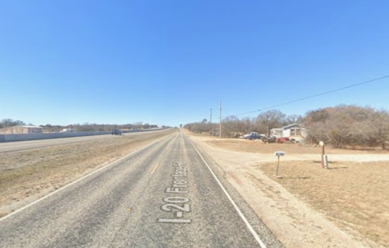 Fiery I‑35W Crash In South Fort Worth Kills Two, Injures One