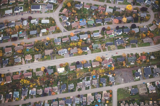 Florida House Hunters Blindsided as HOA Bills Pack Most Listings