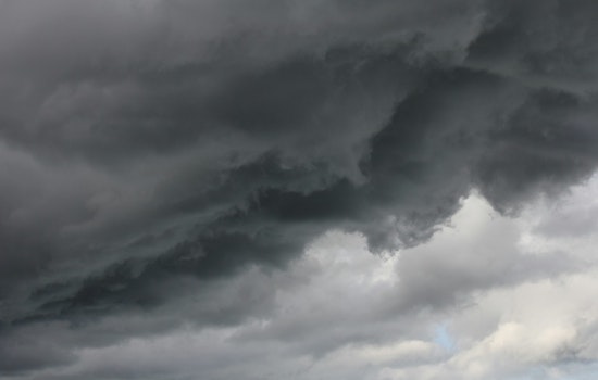 Foggy Start, Sizzling Finish: Triangle Braces for Near-Record Heat