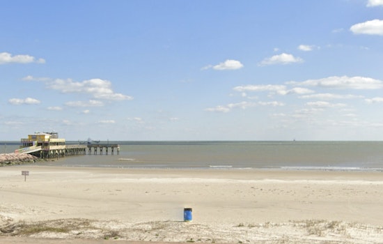 Galveston Seawall Scare As Car Plunges Into Gulf And Driver Survives
