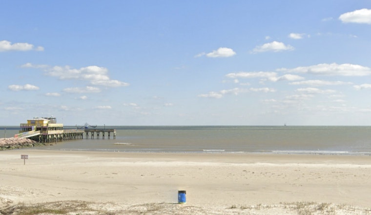 Galveston Seawall Scare As Car Plunges Into Gulf And Driver Survives