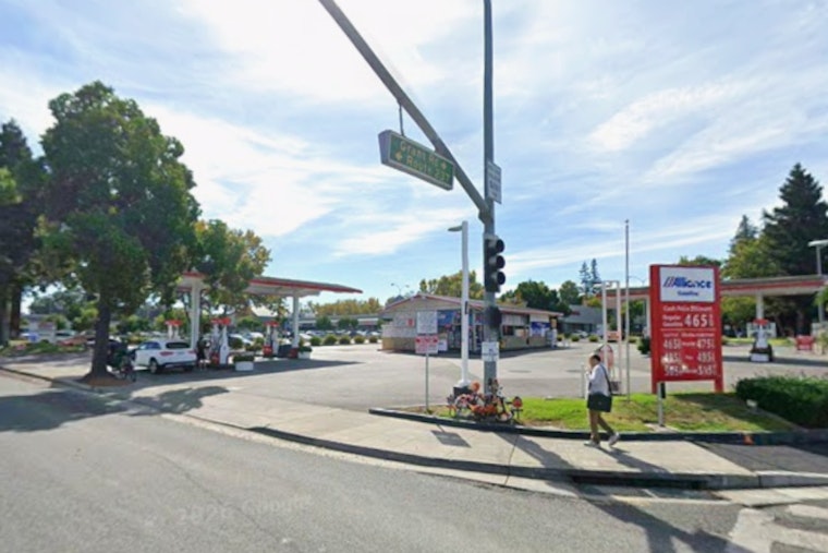 Gas Station Gem: Chefmus Trailer Fuels Mountain View’s Adana Obsession