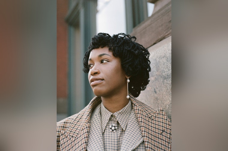 Giant Bowery Hug: 13-Foot Lovers Latch Onto New Museum Facade