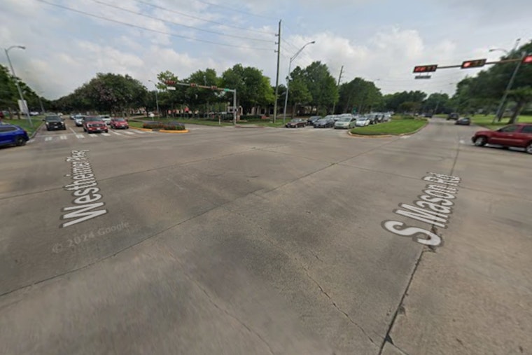 Giant Hidden Hole Stuns Drivers At Busy Cinco Ranch Crossroads