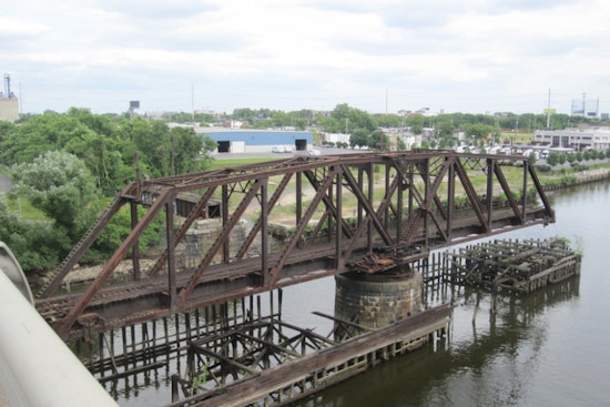 Grays Ferry Bridge Pothole Wrecks Cars As Hunting Park Farm Rallies Volunteers