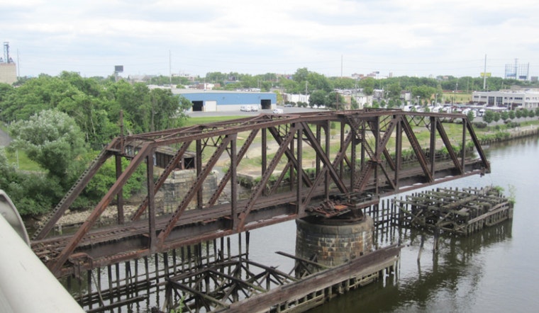 Grays Ferry Bridge Pothole Wrecks Cars As Hunting Park Farm Rallies Volunteers