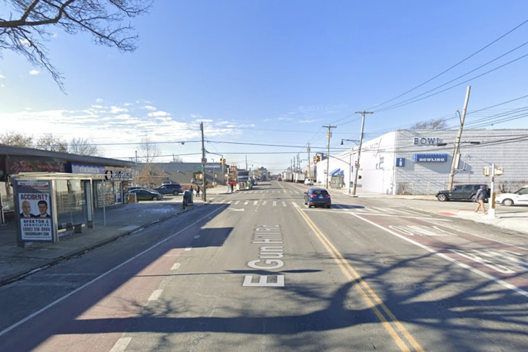 Gun Hill Road Inferno Guts Row Of Williamsbridge Shops