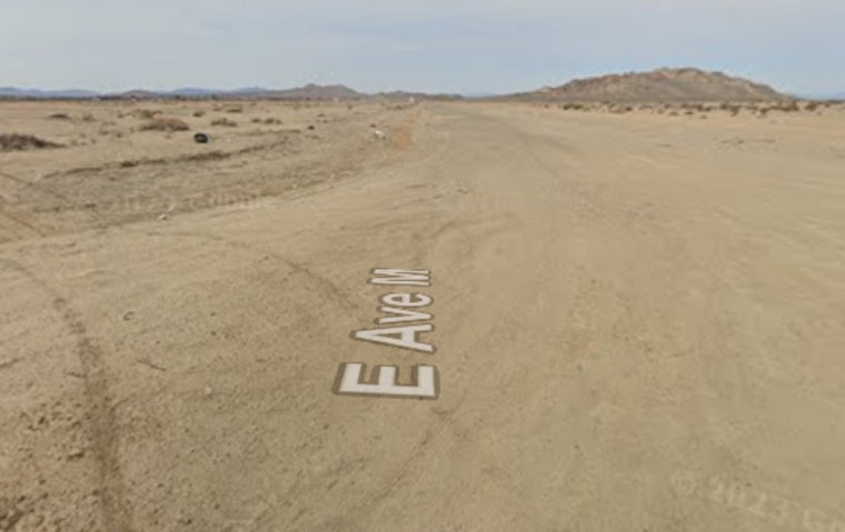 Gunfire Erupts in Lake LA Afternoon, One Man Killed