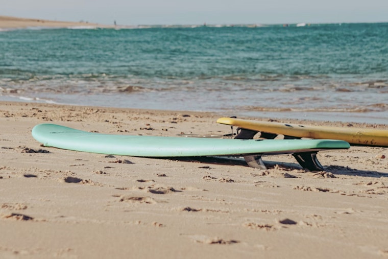 Kuhio Beach Horror 76-Year-Old Woman Pulled From Waikiki Surf