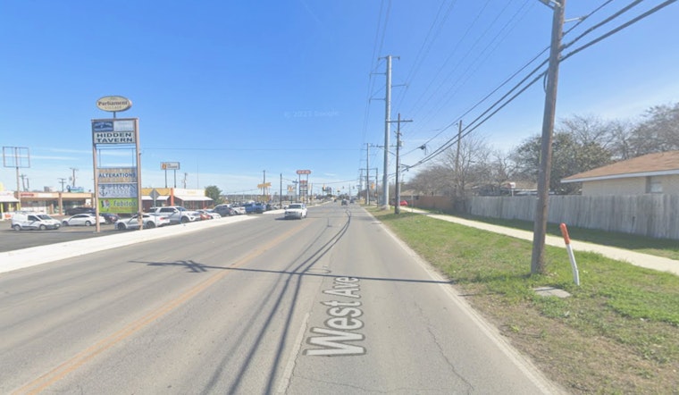 Gunman Vanishes After Midday Heist at North Side Shop, Police Say