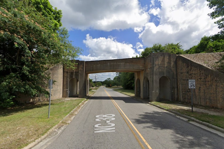 Hamlet Freight Smashup Sends 18 Cars Off The Rails