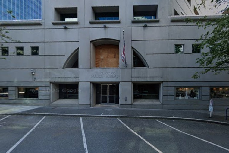 Hammer Mayhem At Pete’s Market As Downtown Tensions Boil Over
