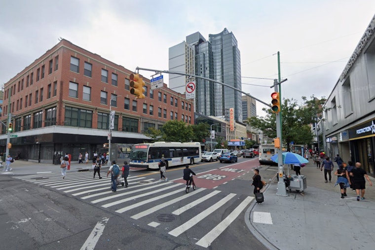 Harlem Mayhem As Car Plows Into Pedestrians Outside Apollo Theater