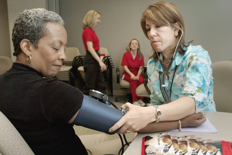 Heart Risk Blindsides Women Even With Less Artery Plaque