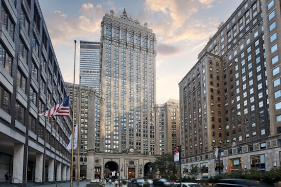 Helmsley Tower Teeters as RXR Fights to Fend Off Foreclosure