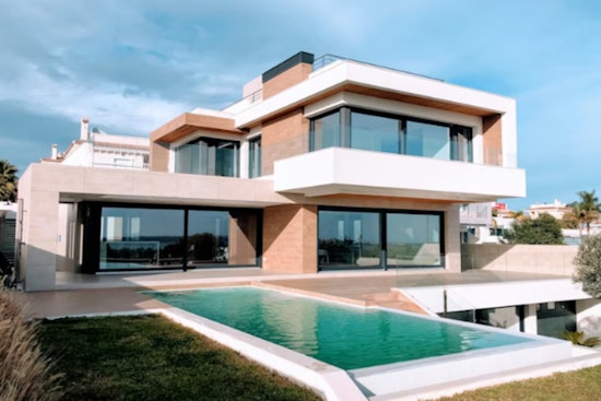 Henderson Hills Go Ultra-Luxe as Blue Heron Drops $50 Million Spec Home Trio