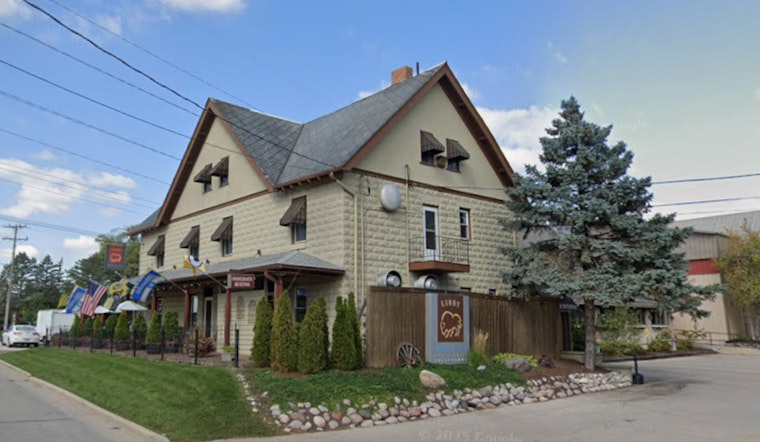 Hockey-Mad Steny's North Shore Skates Into Mequon Hot Spot