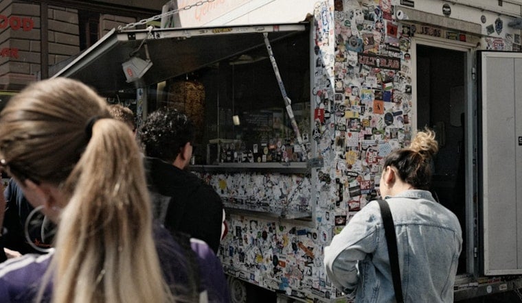 Honolulu Cracks Down On Curbside Chow, Puts Food Trucks On Notice