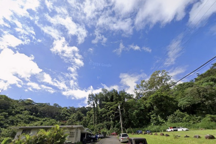 Honolulu Wakes to Breezy Morning as Wet Week Lurks Offshore