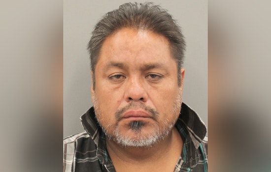 Houston Cops Launch Manhunt For Suspect In Hempstead Gas Station Slaying