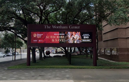 Houston Grand Opera Sends ‘Messiah’ Into Orbit With Wilson’s Surreal Mozart Remix