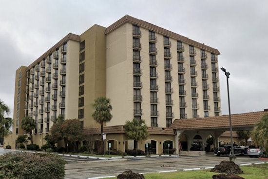 Houston Guard Opens Fire Inside Empty Hotel As Terrified Trespassers Flee
