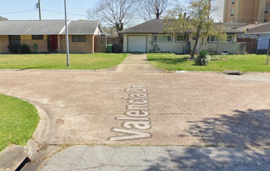 Houston Mom in Her 70s Shoots Grown Son After Pre-dawn Fight on Valencia
