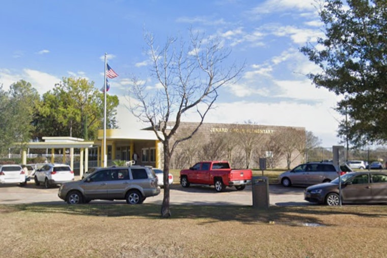 Houston Mom Says School Let Stranger Walk Off With Her Two Sons
